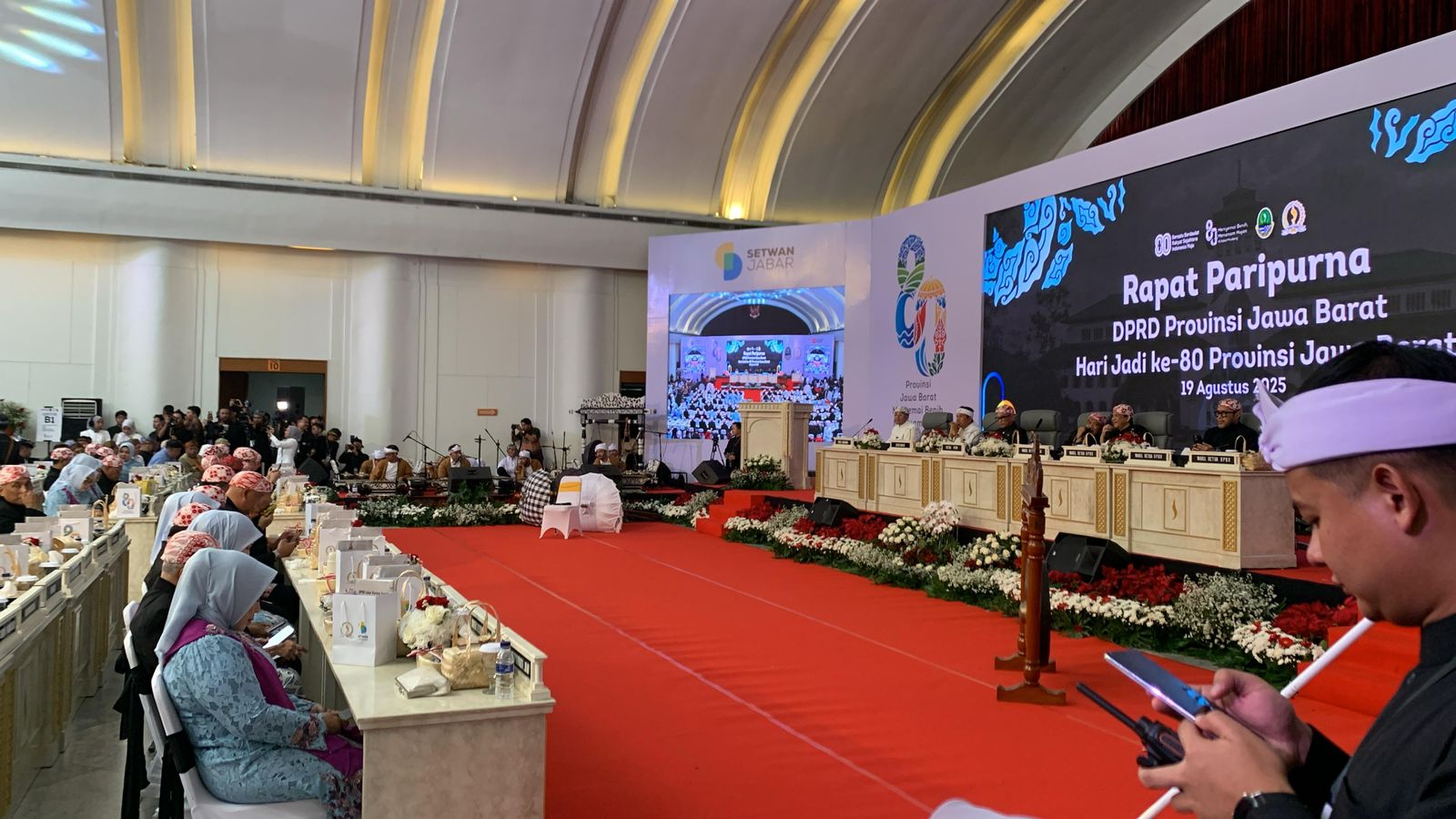 Bawaslu Kabupaten Bandung Hadiri Rapat Paripurna DPRD Jabar dalam Peringatan Hari Jadi ke-80 Provinsi Jawa Barat