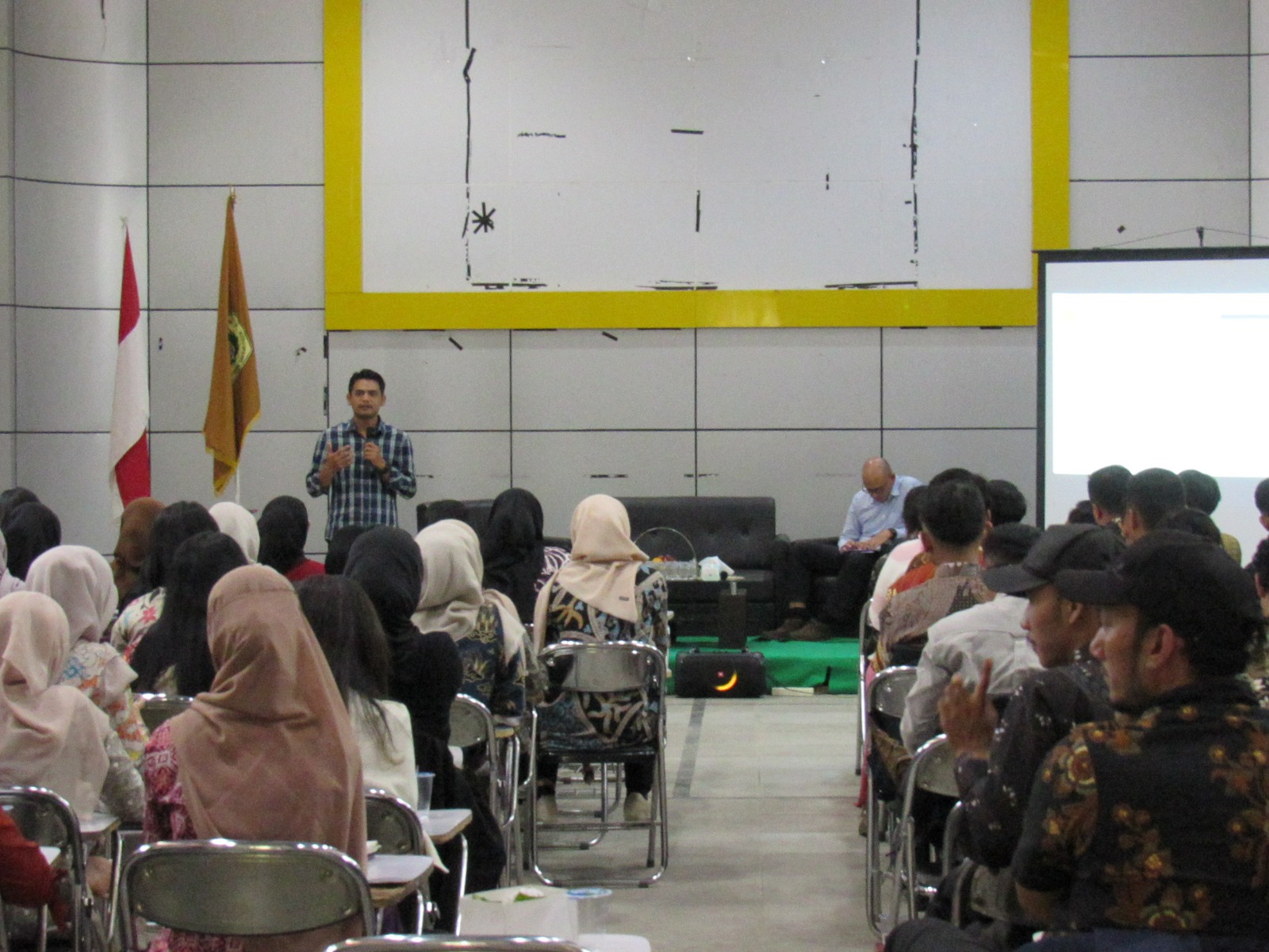 Ketua Bawaslu Kabupaten Bandung Berikan Kuliah Umum di UNIBBA: Bedah Dinamika Politik Lokal dan Pengawasan Pemilu