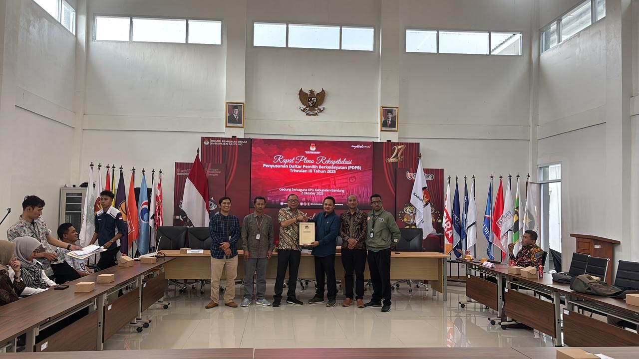 Bawaslu Kabupaten Bandung Hadiri Rapat Pleno DPB Triwulan III Tahun 2025