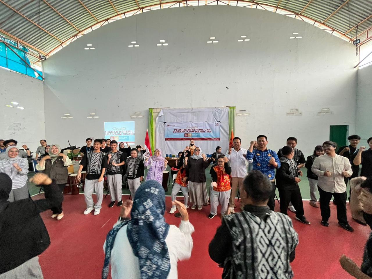 Bawaslu Kabupaten Bandung Gelar Penguatan Pemahaman Kepemiluan Bersama Kaum Disabilitas di Desa Lengkong