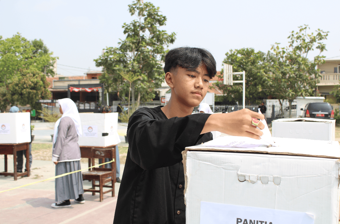 Bawaslu Kabupaten Bandung Ajak Siswa SMA Pasundan Rancaekek Belajar Demokrasi Lewat Simulasi Pemilu