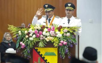 Dadang Supriatna dan Ali Syakieb Rapat Paripurna Penyampaian Visi dan Misi Bupati dan Wakil Bupati Kabupaten Bandung 2025-2030