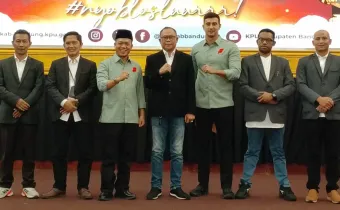 RAPAT PLENO TERBUKA PENETAPAN PASANGAN CALON BUPATI DAN WAKIL BUPATI BANDUNG TERPILIH TAHUN 2024